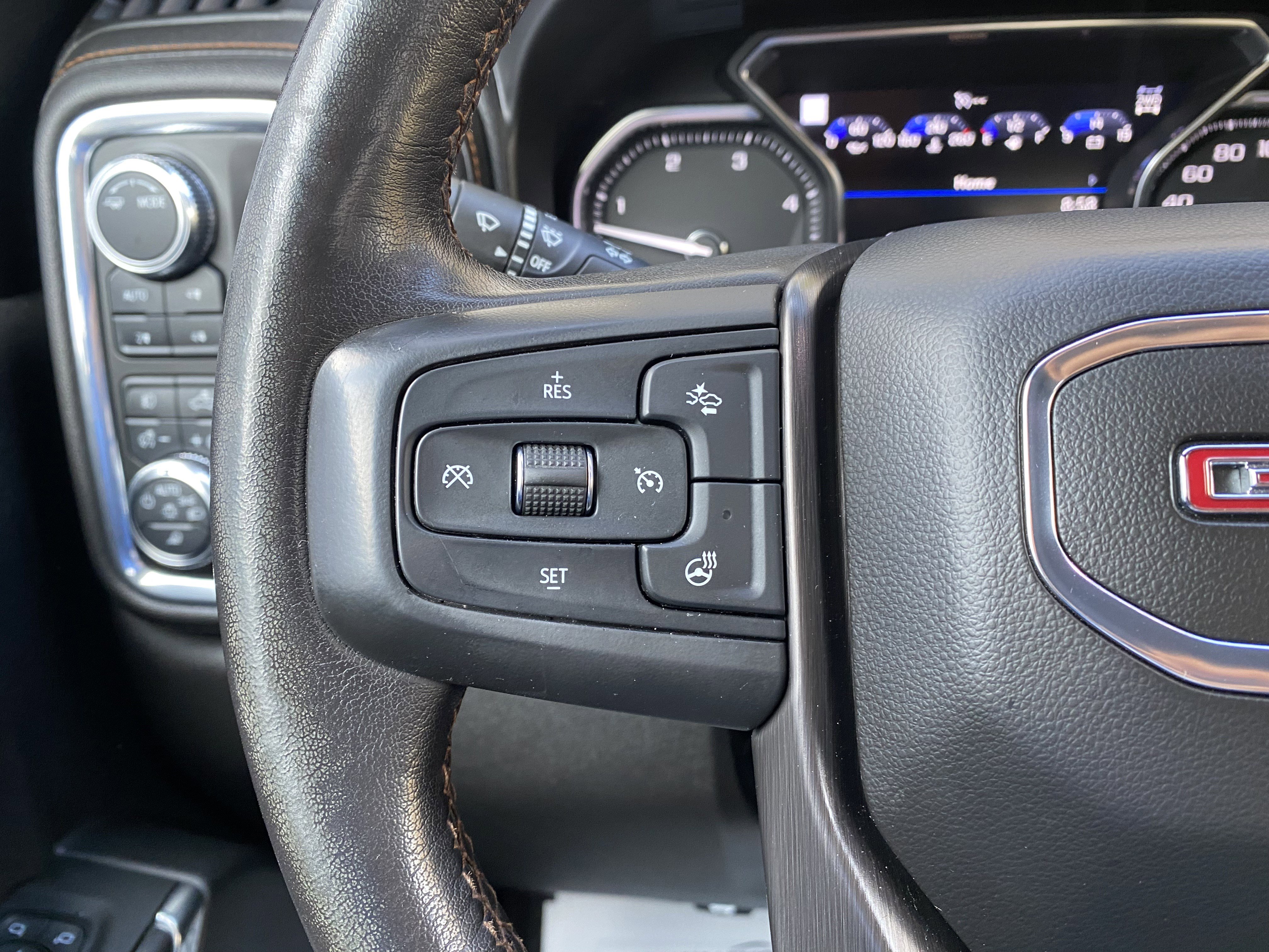 Used 2021 GMC Sierra 2500 AT4 w/ AT4 Premium Plus Package image 21