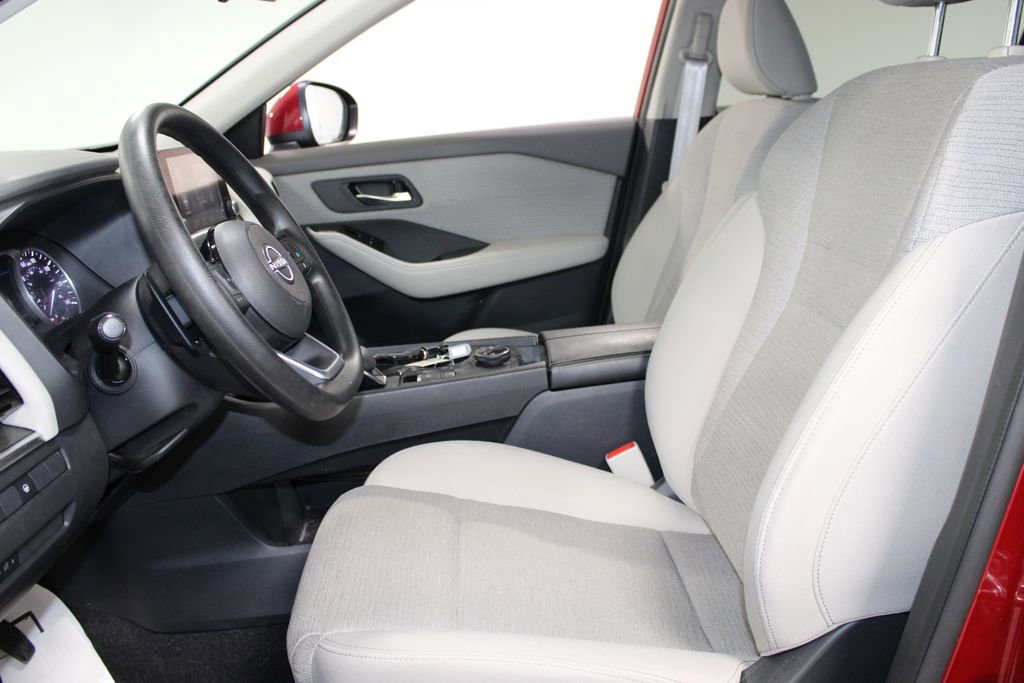Used 2023 Nissan Rogue SV AWD/4WD image 16
