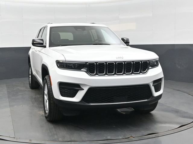 New 2025 Jeep Grand Cherokee Laredo image 10