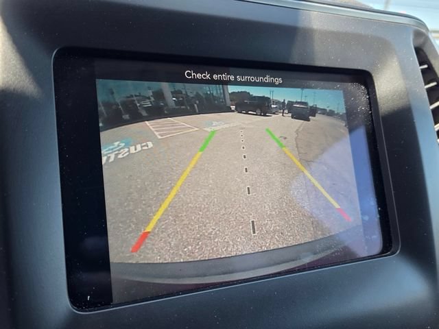 Used 2019 Jeep Cherokee Latitude Plus w/ Comfort/Convenience Group FWD image 20