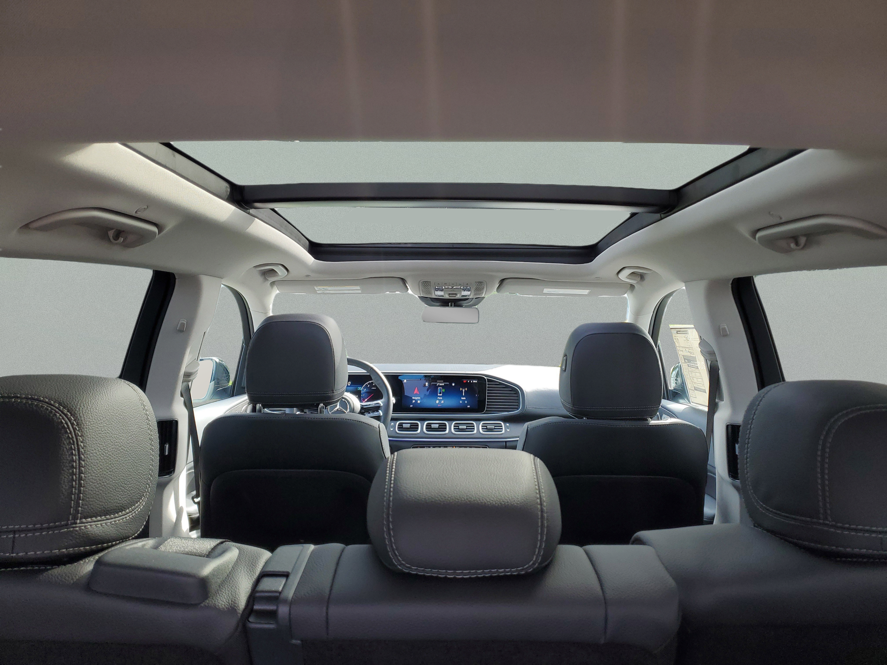 Certified 2026 Mercedes-Benz GLS 450 4MATIC image 6