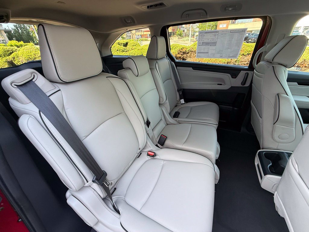Used 2026 Honda Odyssey Touring image 35
