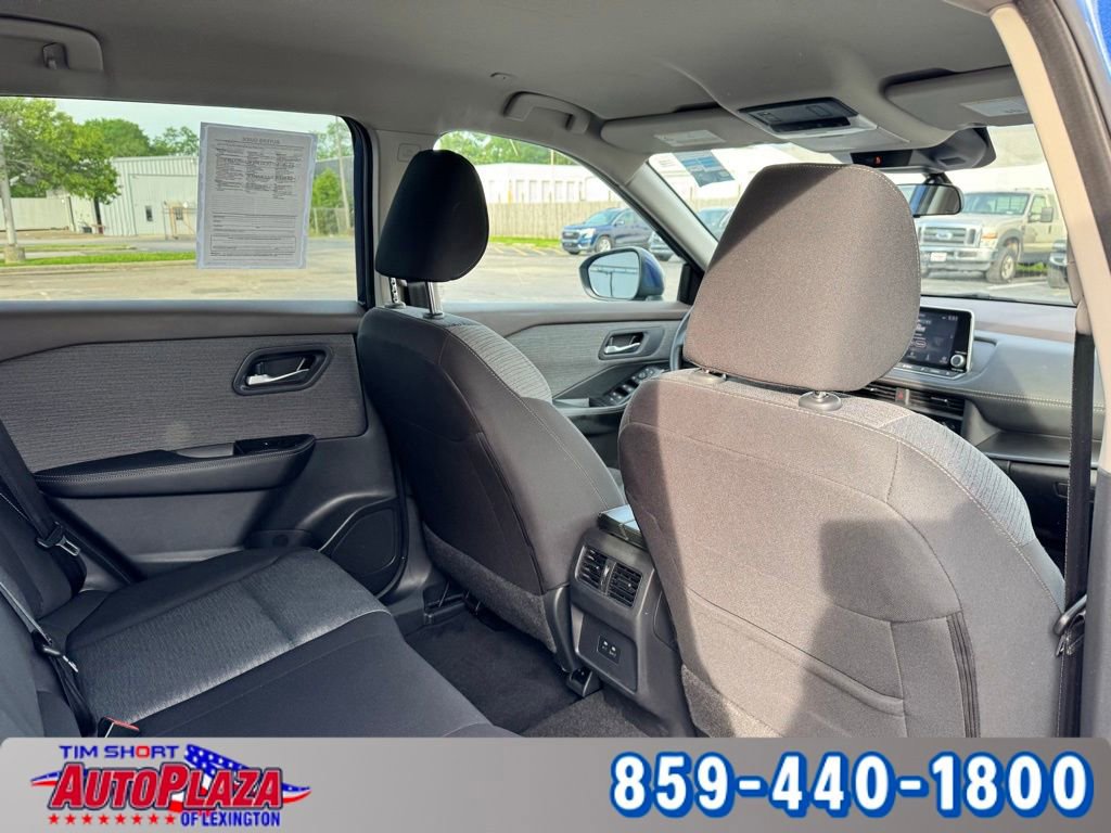 Used 2023 Nissan Rogue SV AWD/4WD image 42