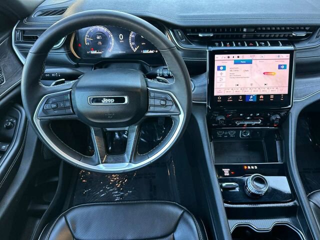 Used 2024 Jeep Grand Cherokee L Limited w/ Luxury Tech Group II image 17