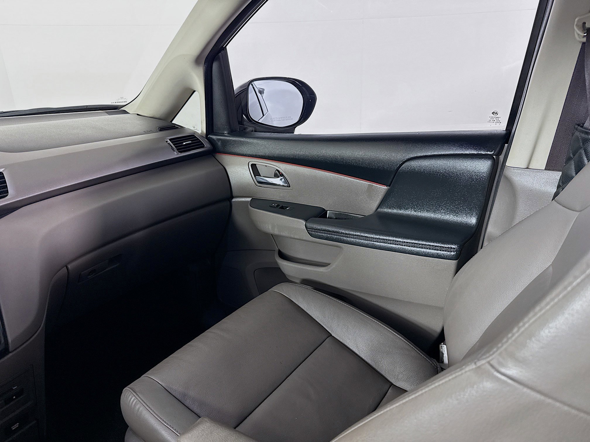 Used 2015 Honda Odyssey Touring image 29