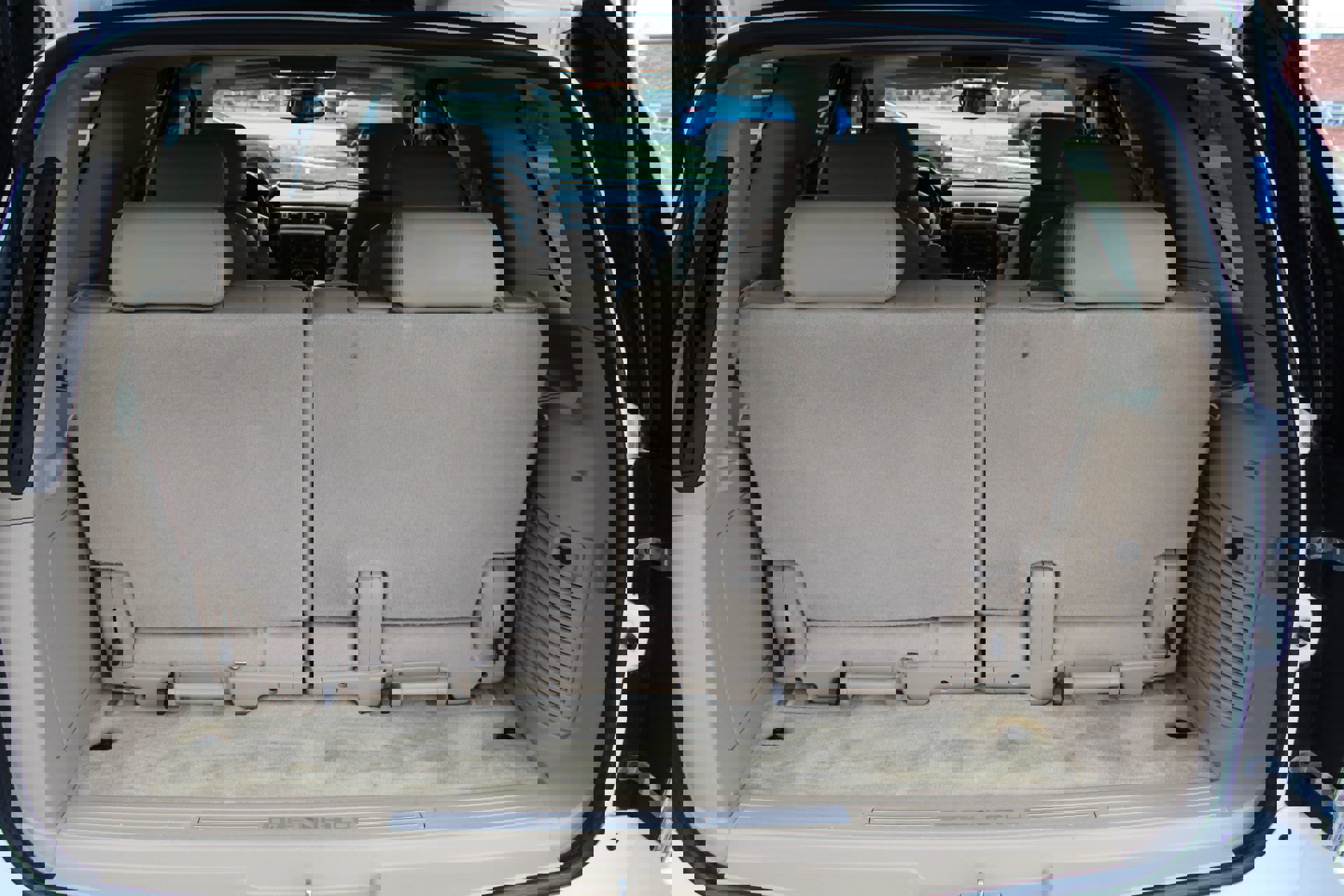 Used 2007 GMC Yukon Denali image 24