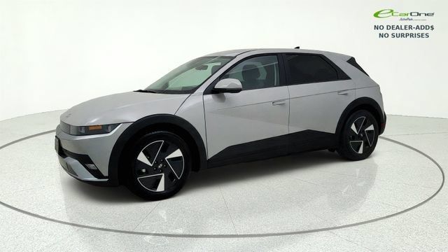 Used 2025 Hyundai Ioniq 5 SE RWD image 4