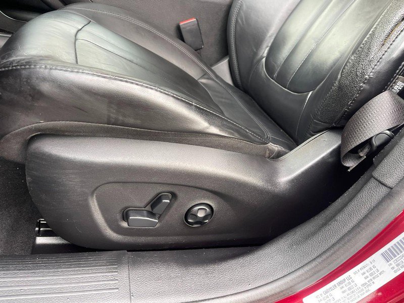 Used 2015 Chrysler 200 C w/ Navigation & Sound Group I image 18