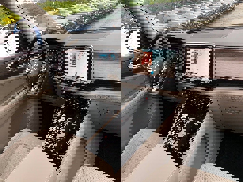 New 2025 Volkswagen Atlas SEL Premium R-Line image 18