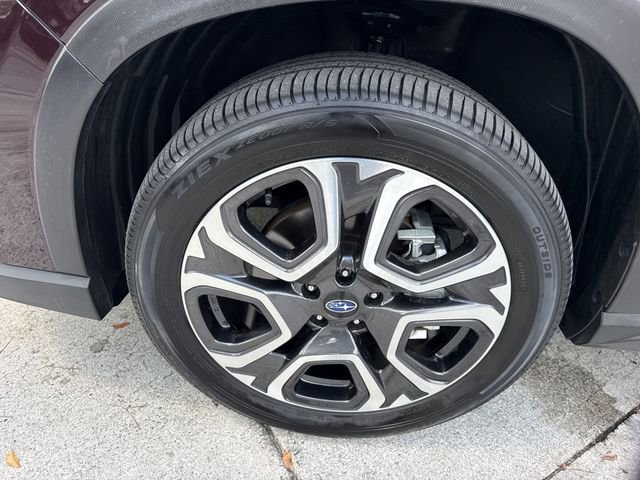 Certified 2025 Subaru Ascent Touring AWD/4WD image 10