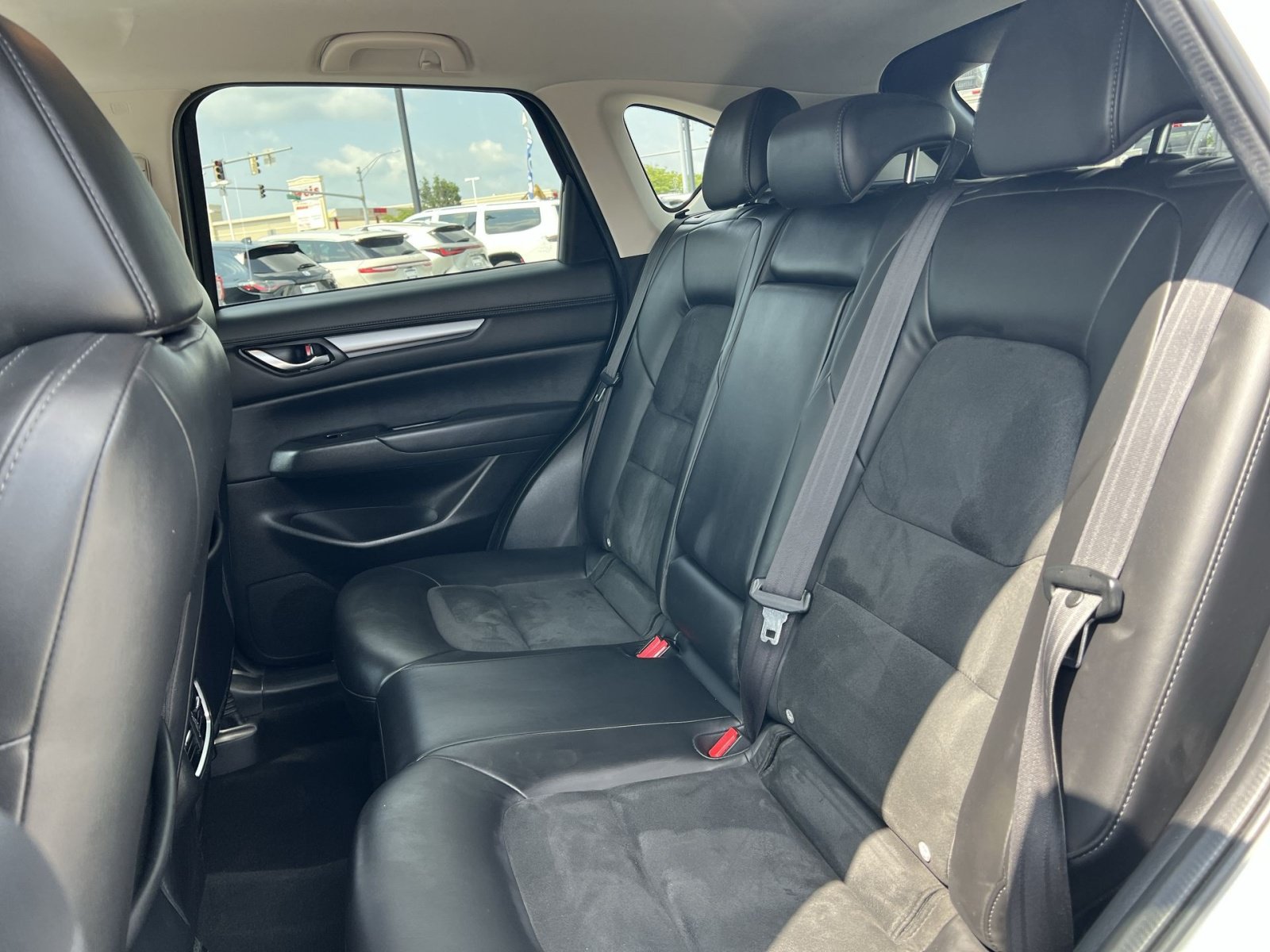 Used 2020 MAZDA CX-5 Touring FWD image 23
