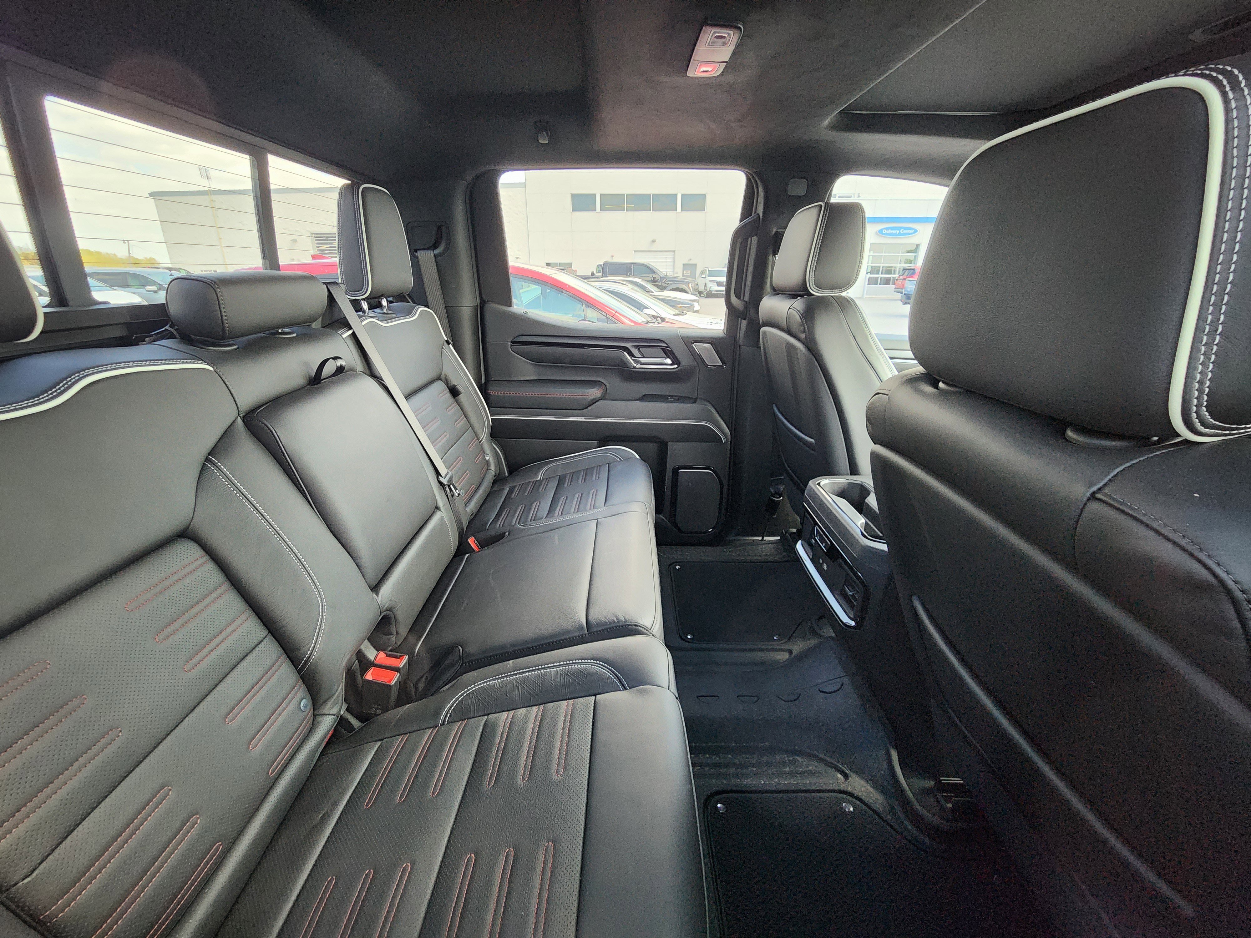 Used 2025 GMC Sierra 1500 AT4X image 10