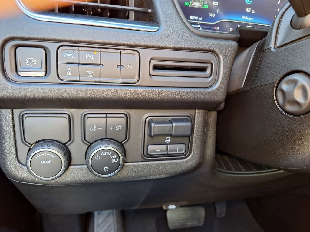 Used 2022 Chevrolet Tahoe RST w/ Sport Performance Package RWD image 25