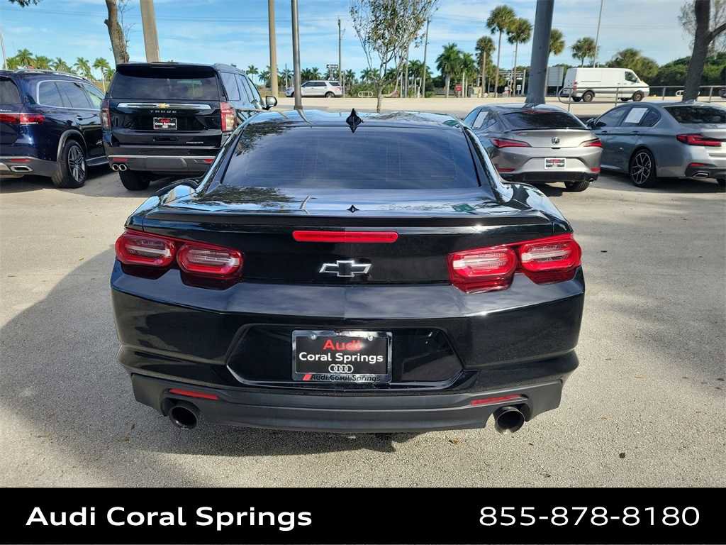 Used 2022 Chevrolet Camaro LT w/ Technology Package image 7