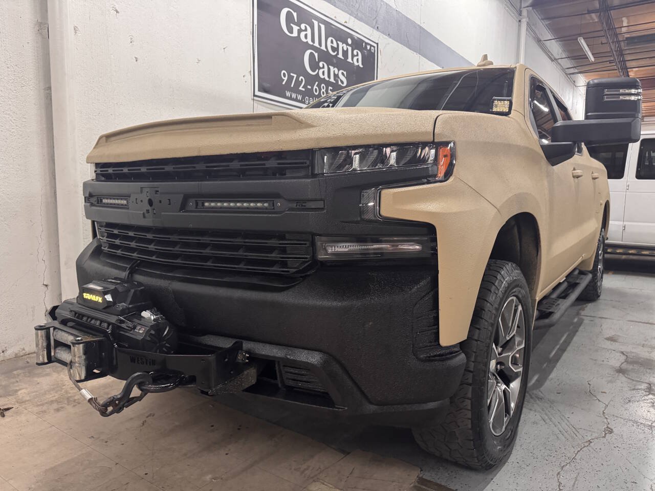 Used 2019 Chevrolet Silverado 1500 LT w/ Texas Edition RWD image 2