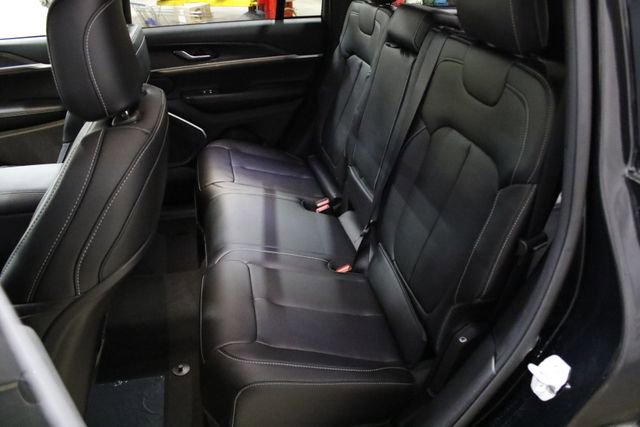 New 2026 Jeep Grand Cherokee Limited image 27