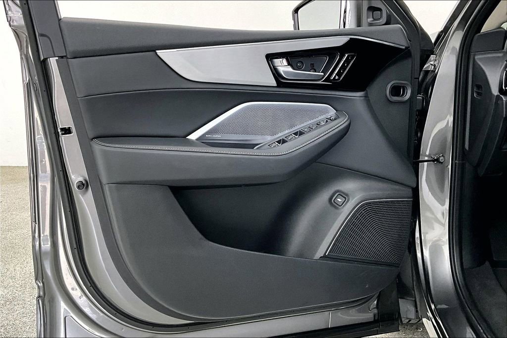 Certified 2026 Acura MDX w/ Technology Package image 22