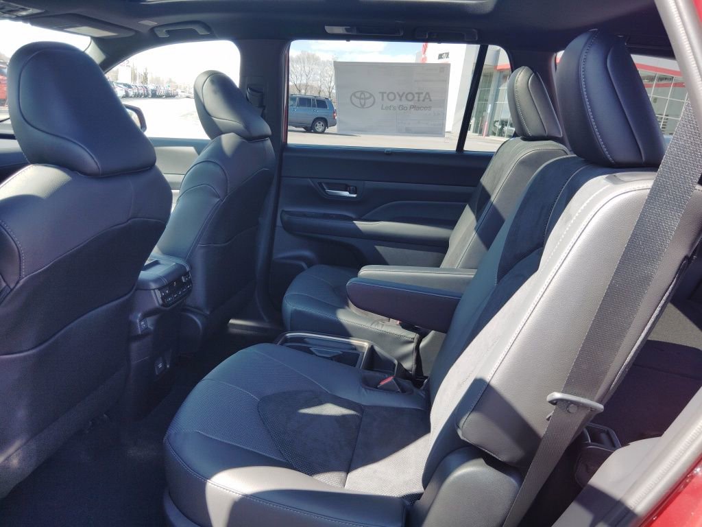 New 2026 Toyota Grand Highlander AWD Hybrid image 9