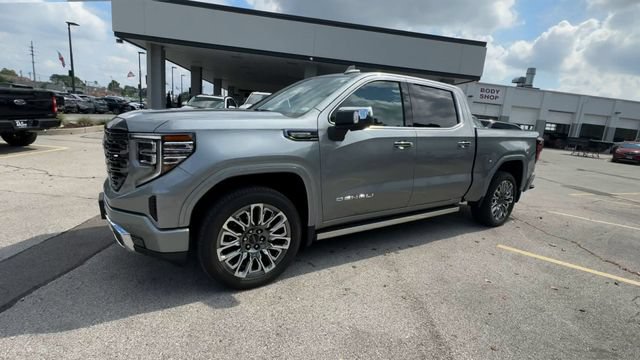 Used 2025 GMC Sierra 1500 Denali Ultimate AWD/4WD image 4