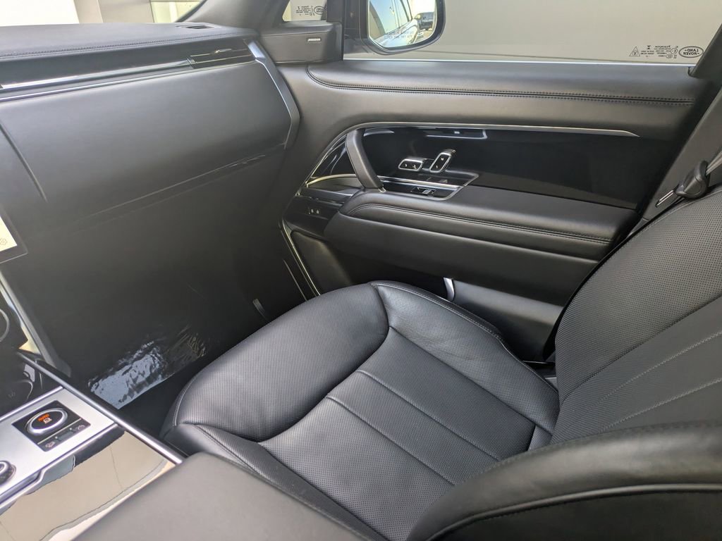 Used 2023 Land Rover Range Rover SE AWD/4WD image 19