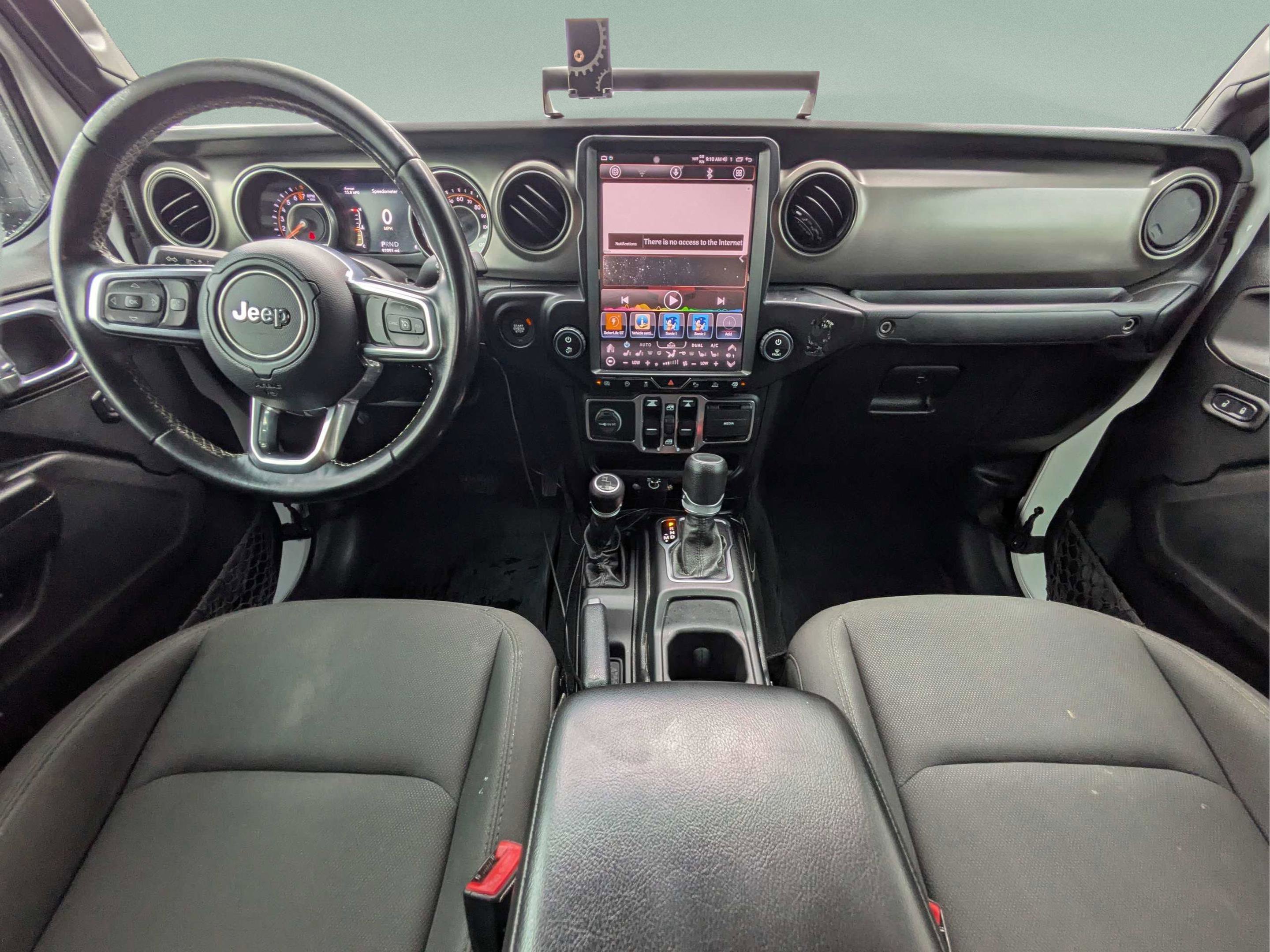 Used 2020 Jeep Gladiator Sport w/ Quick Order Package 24S AWD/4WD image 11