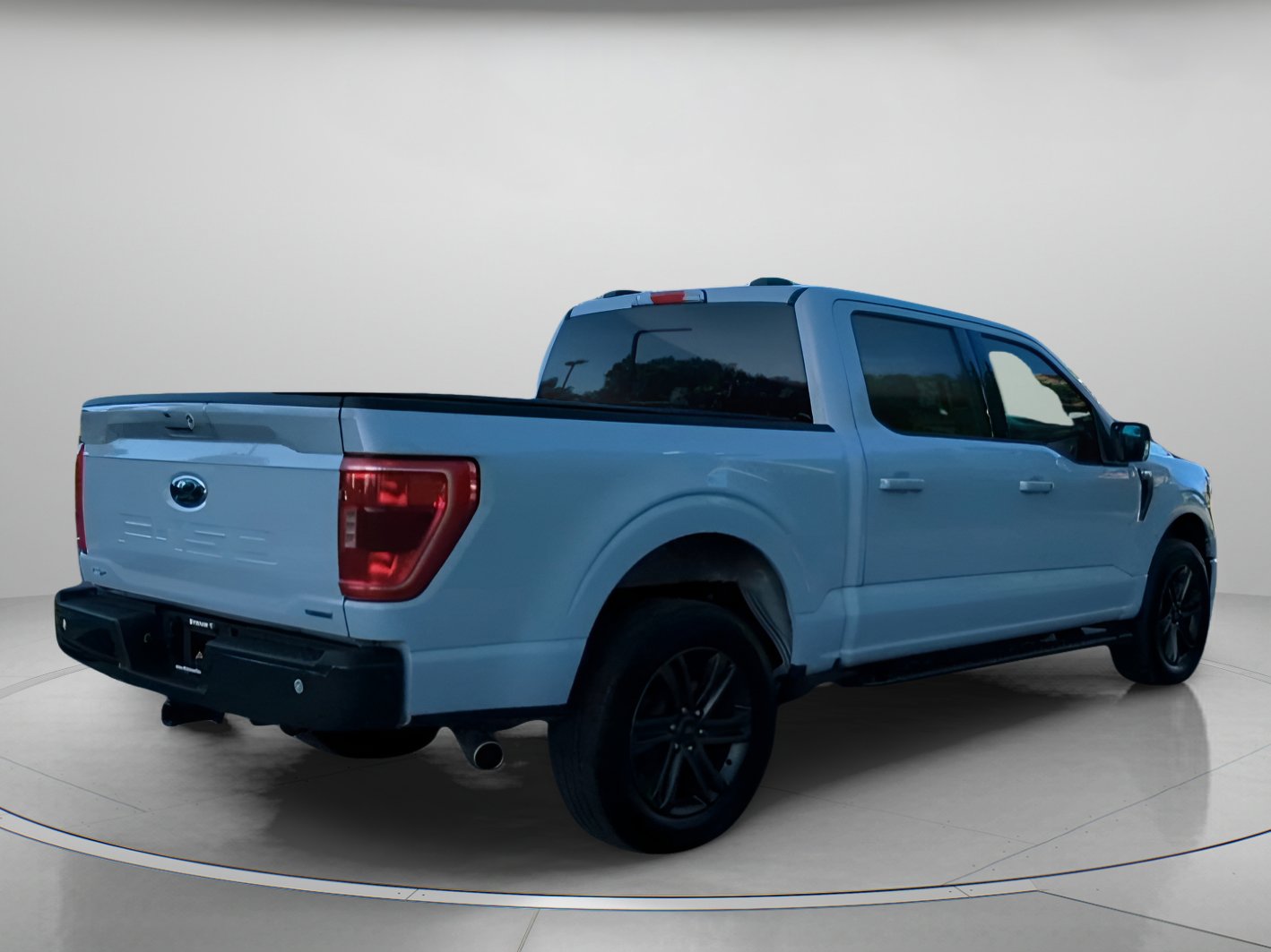 Certified 2022 Ford F150 XLT w/ Equipment Group 302A High image 28