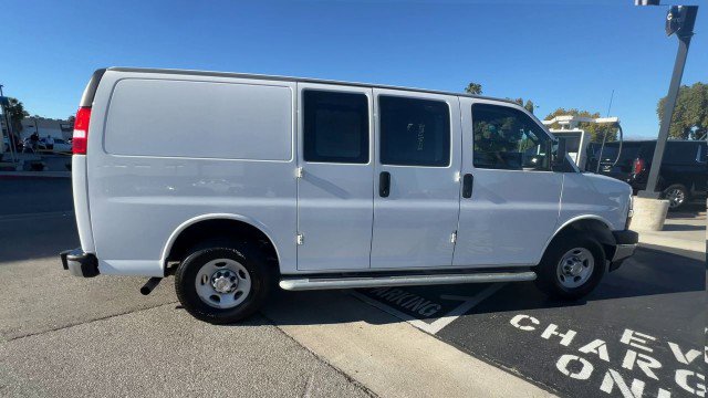 Used 2024 Chevrolet Express 2500 w/ Driver Convenience Package image 9