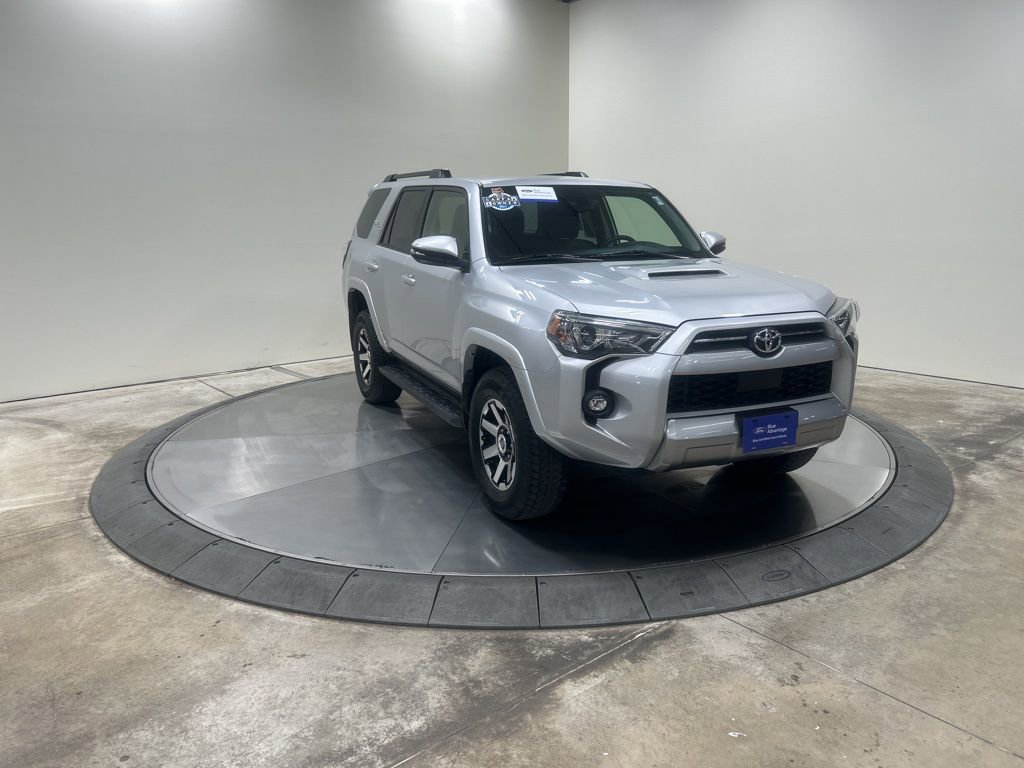 Used 2024 Toyota 4Runner TRD Off-Road Premium image 4
