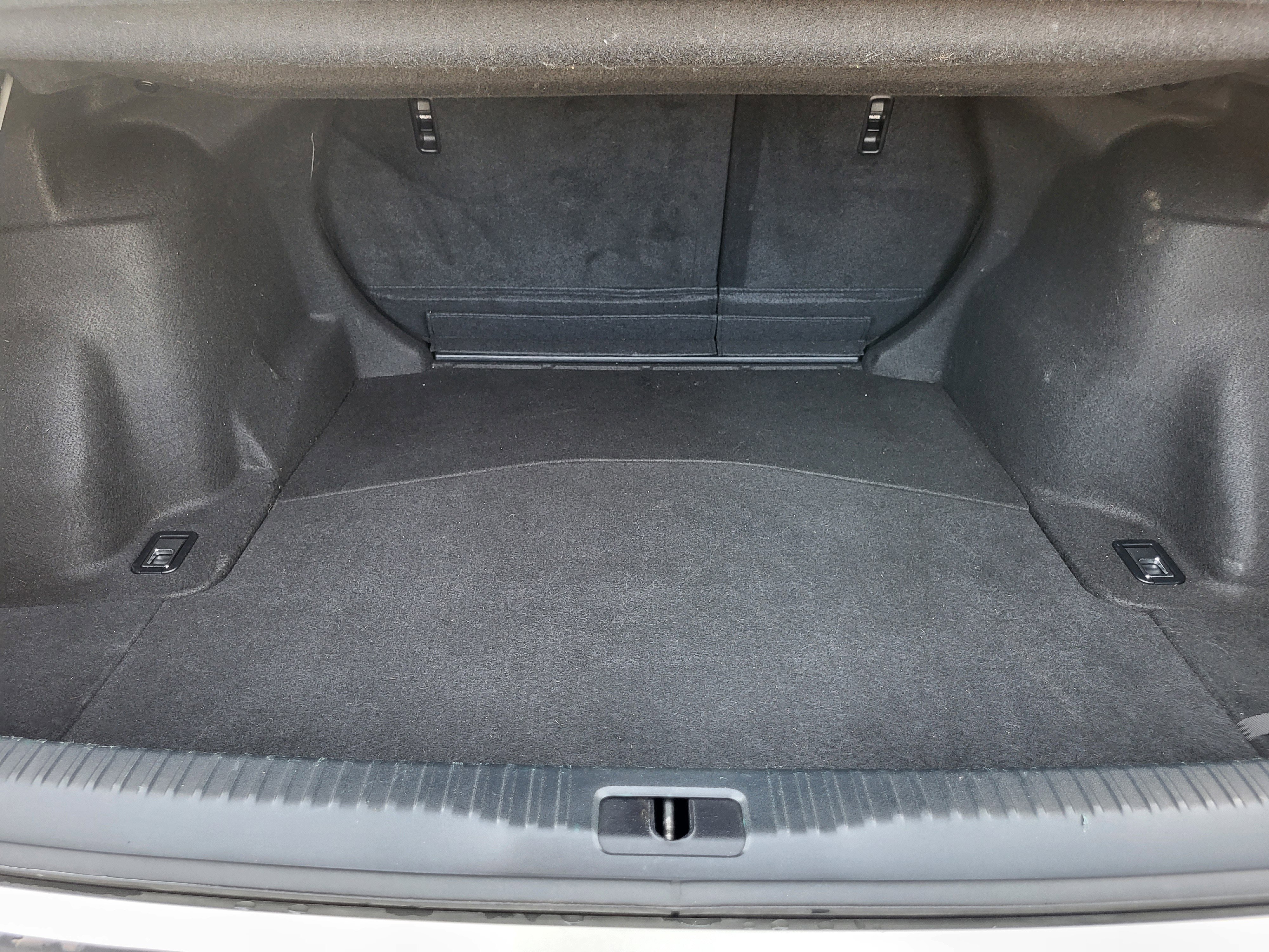 Used 2017 Lexus IS 300 AWD image 12