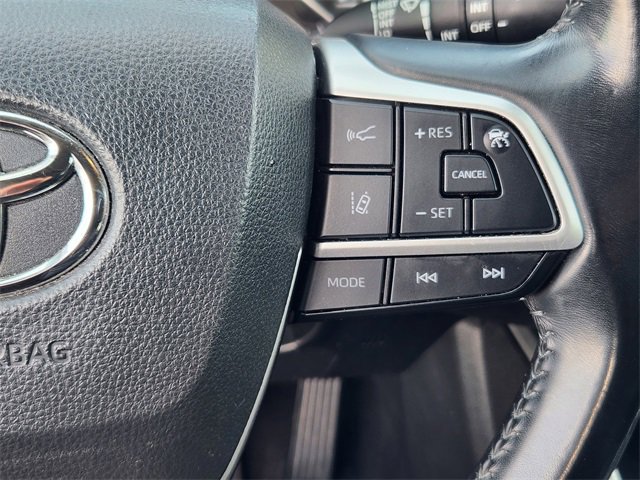 Used 2022 Toyota Highlander XLE image 20