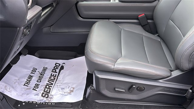 New 2025 Ford Expedition Active image 26