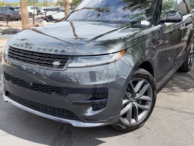Used 2023 Land Rover Range Rover Sport SE Dynamic AWD/4WD image 2