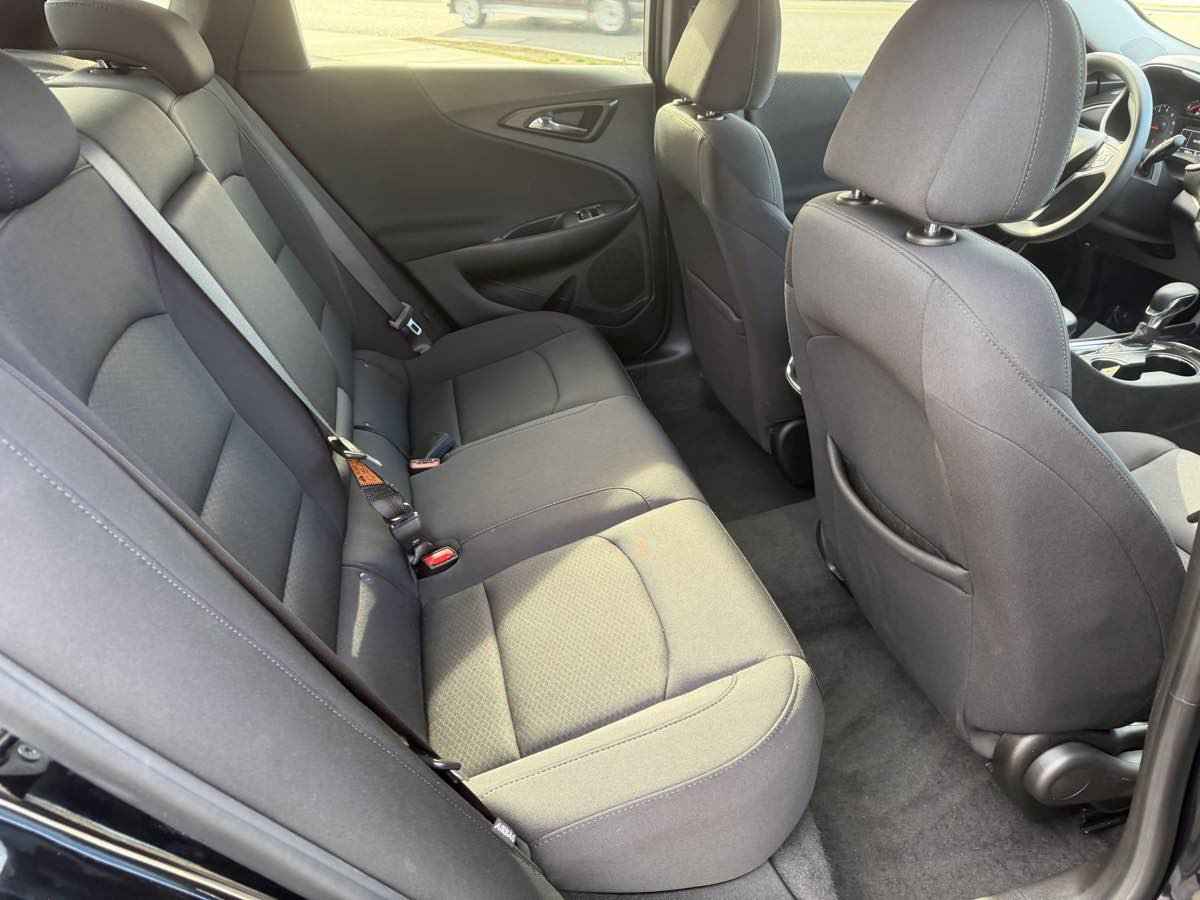 Used 2022 Chevrolet Malibu LT image 16
