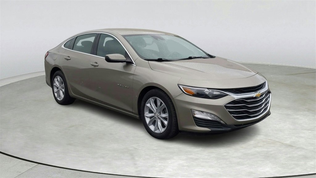 Used 2022 Chevrolet Malibu LT image 1