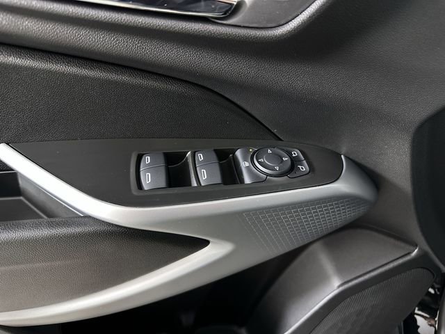 New 2026 Chevrolet Trax LS w/ LS Convenience Package FWD image 24