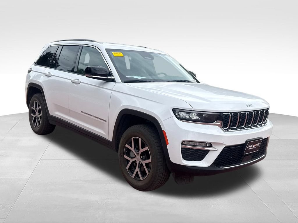 Used 2025 Jeep Grand Cherokee Limited w/ Trailer Tow Package AWD/4WD 360° Tour