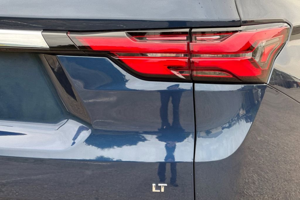 Certified 2023 Chevrolet Traverse LT w/ LT Premium Package image 36