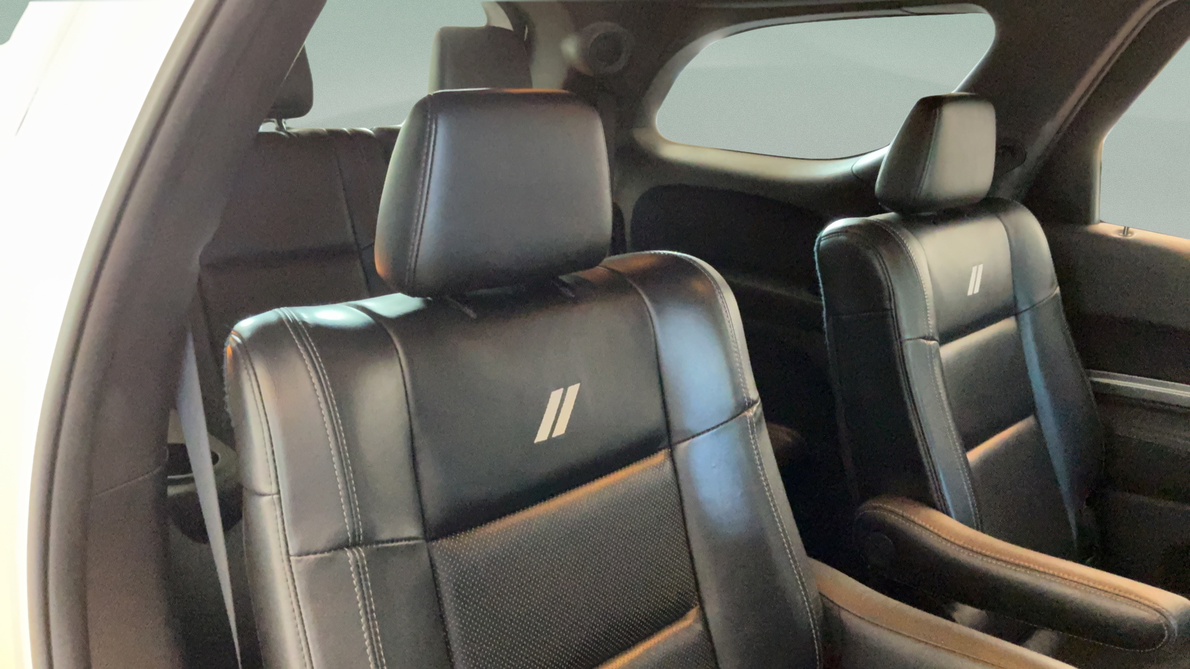 Used 2020 Dodge Durango R/T w/ Blacktop Package AWD/4WD image 38