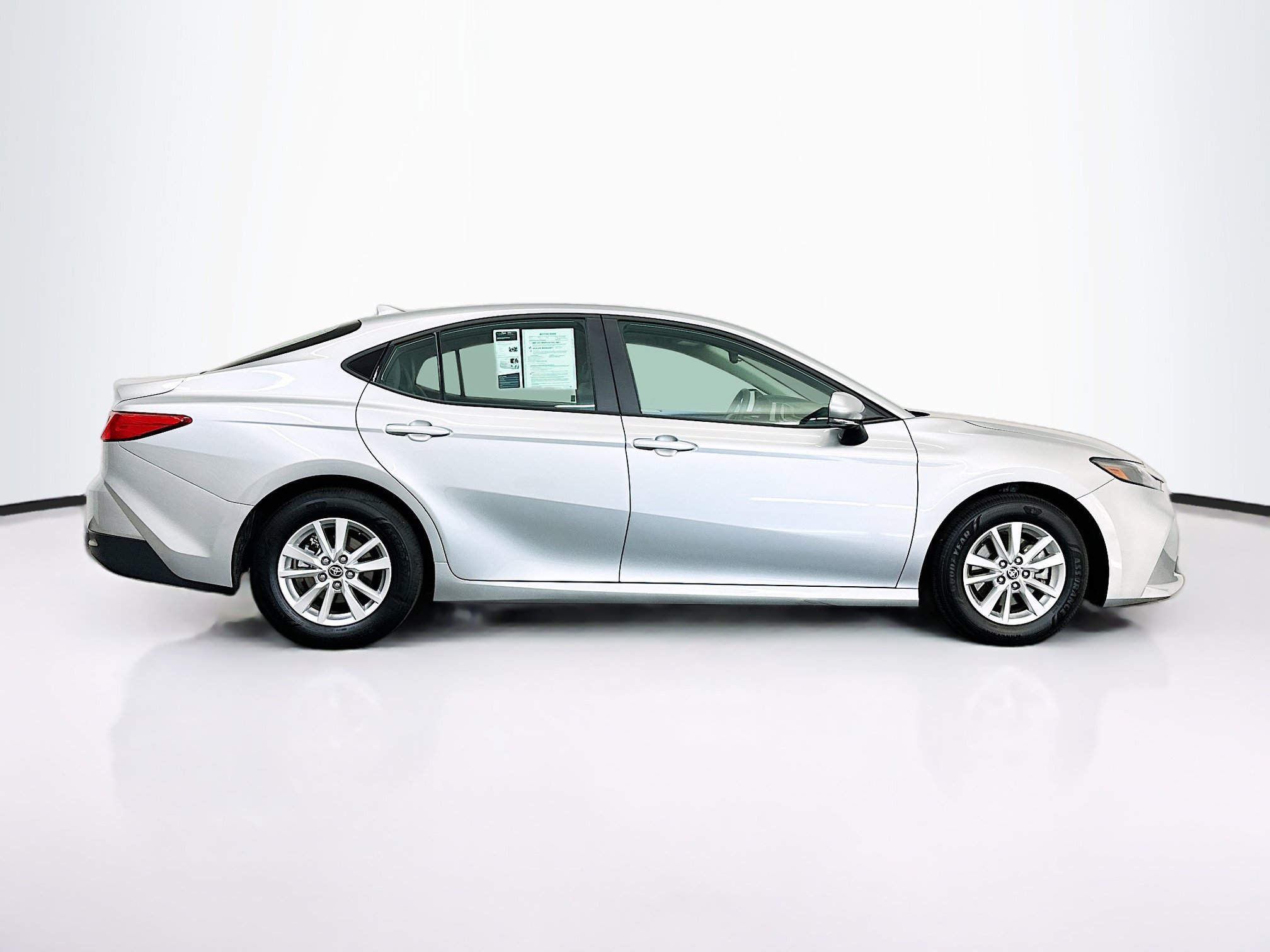 Used 2026 Toyota Camry LE FWD image 10