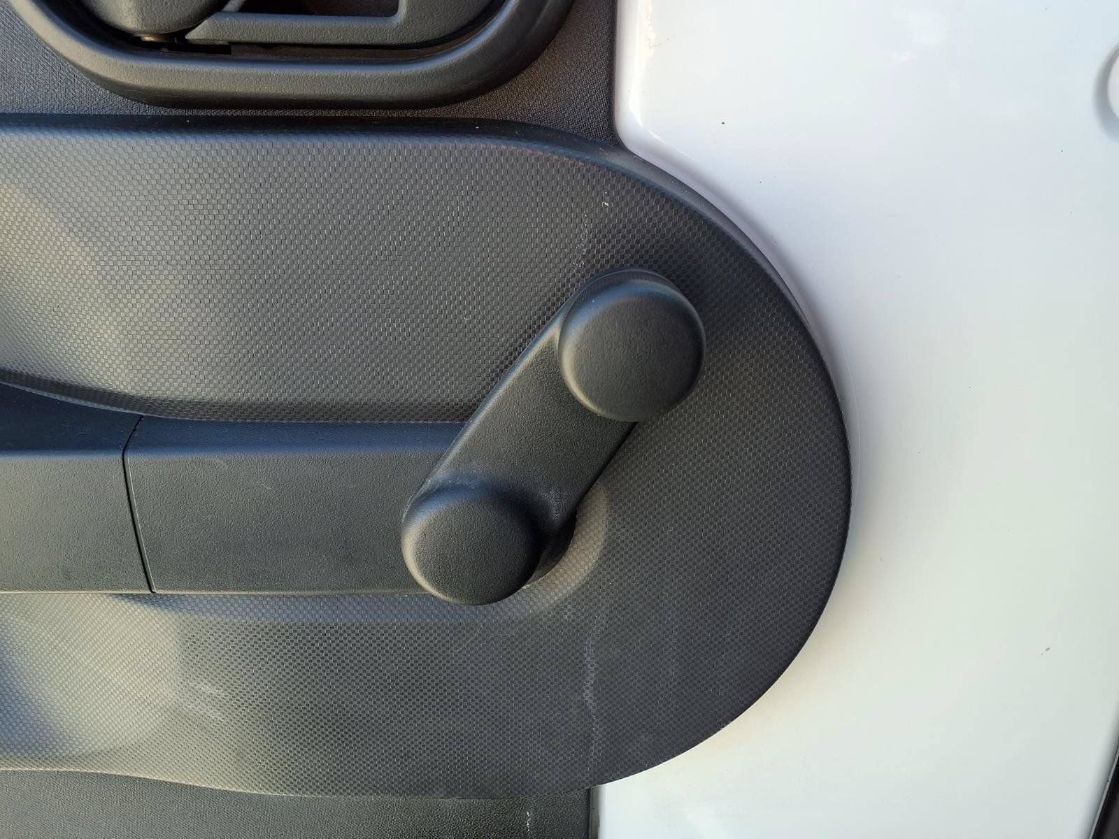 Used 2009 Jeep Wrangler X AWD/4WD image 14