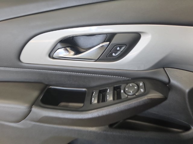 Used 2023 Chevrolet Traverse LT AWD/4WD image 21