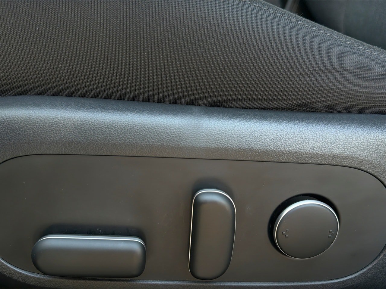 Certified 2024 Hyundai Ioniq 5 SE AWD/4WD image 17