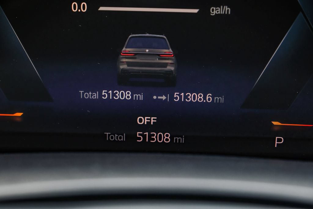 Used 2023 BMW X7 M60i w/ Executive Package AWD/4WD image 17