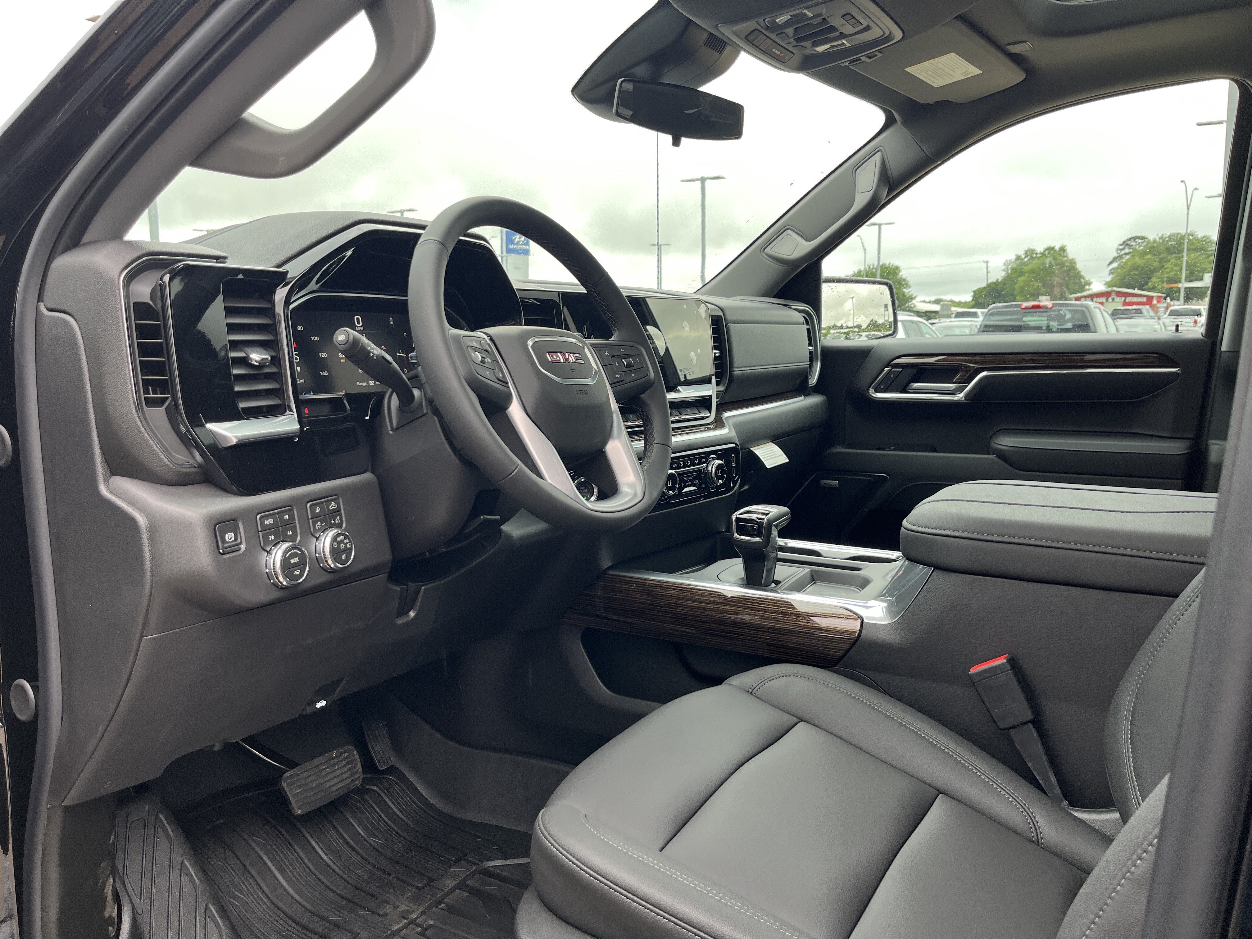 New 2026 GMC Sierra 1500 Elevation w/ Elevation Premium Package AWD/4WD image 8
