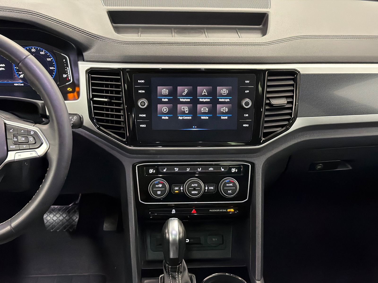 Used 2021 Volkswagen Atlas Cross Sport SEL image 20