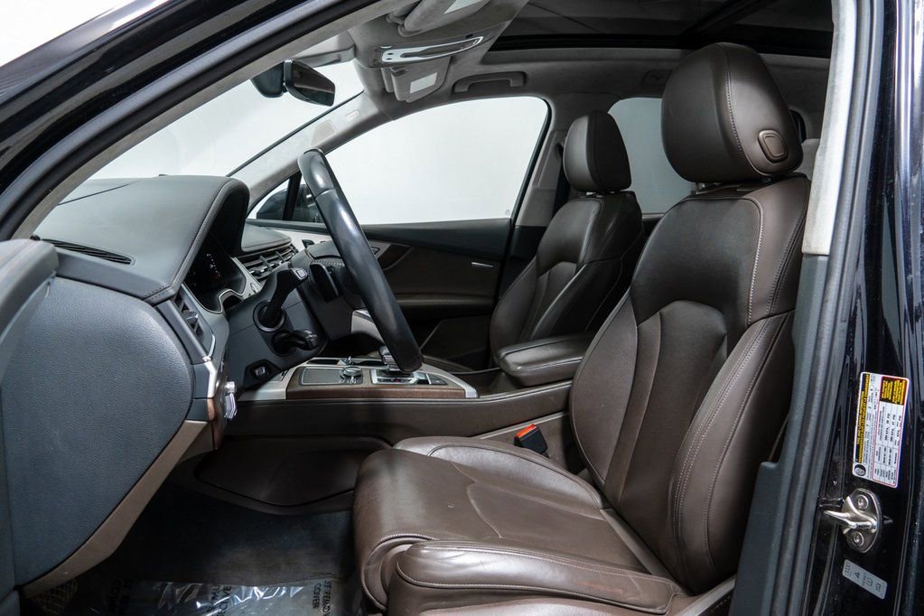 Used 2019 Audi Q7 3.0T Prestige AWD/4WD image 5