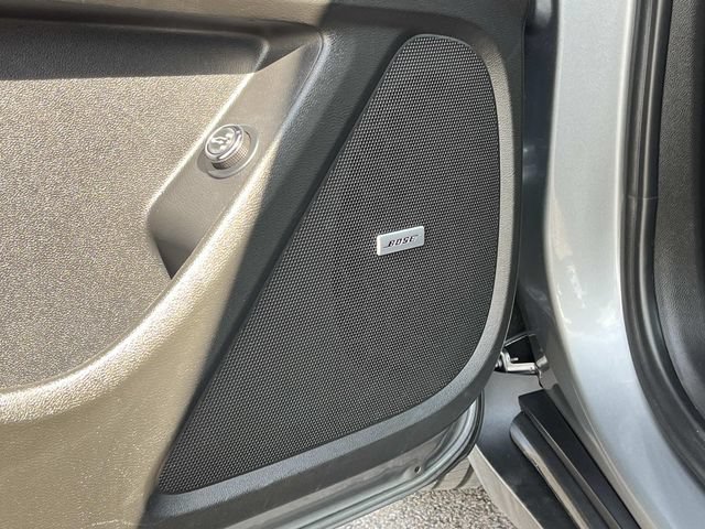 Used 2023 Chevrolet Traverse RS w/ LPO, Floor Liner Package FWD image 32
