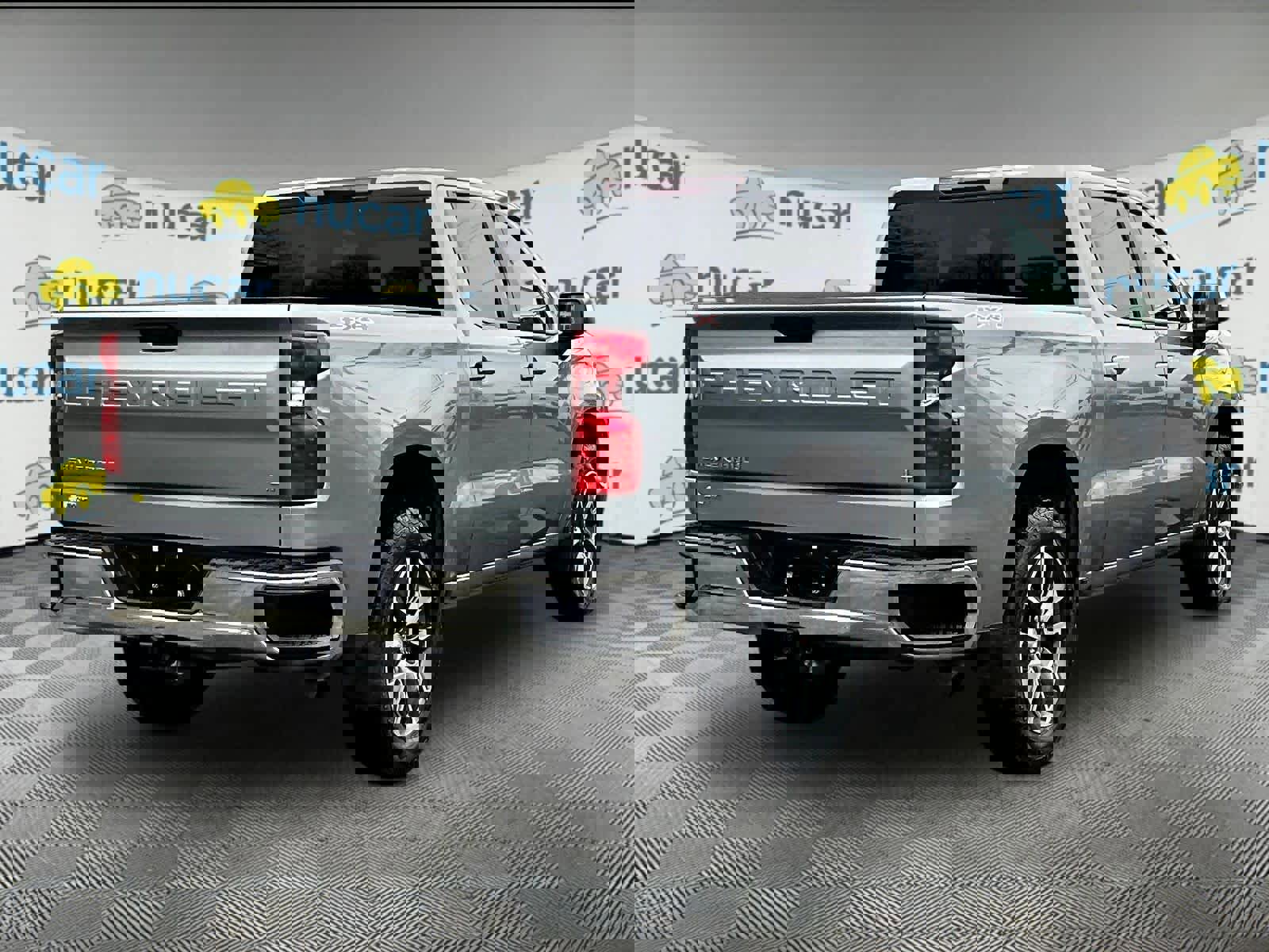 Used 2024 Chevrolet Silverado 1500 LT AWD/4WD image 6