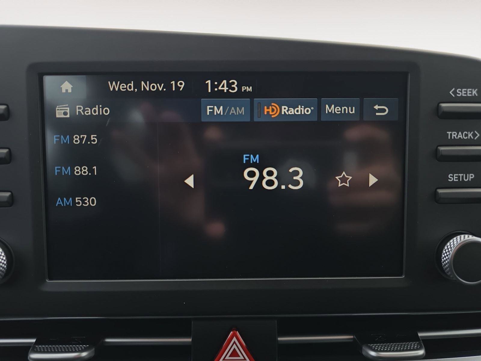 Used 2025 Hyundai Elantra Hybrid FWD image 17