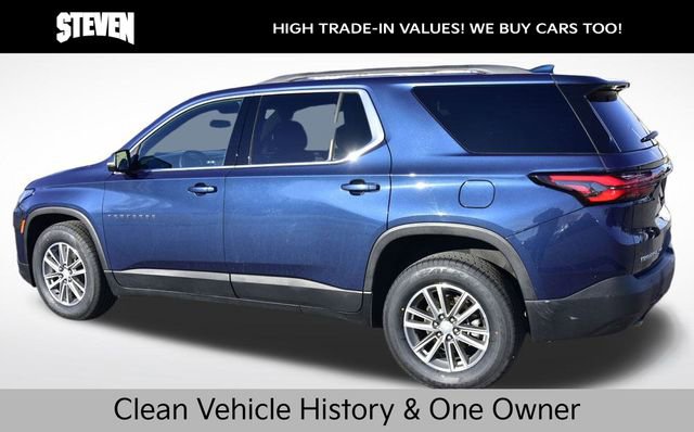 Used 2023 Chevrolet Traverse LT image 3